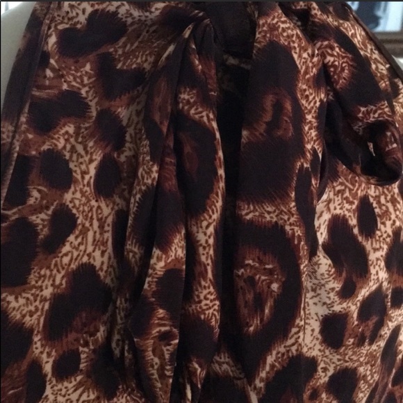 Leopard Print Sleeveless Top - Picture 3 of 4